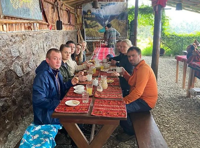 Hébergement de vacances Sarawasi Hostel-restaurant